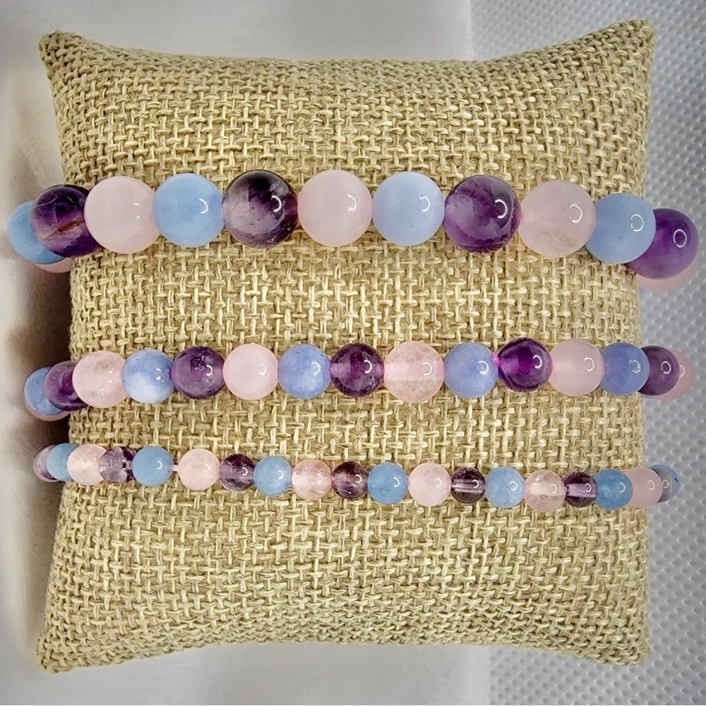 Amethyst, Rose Quartz & Blue Calcite. Adjustable Thread / Elastic String
